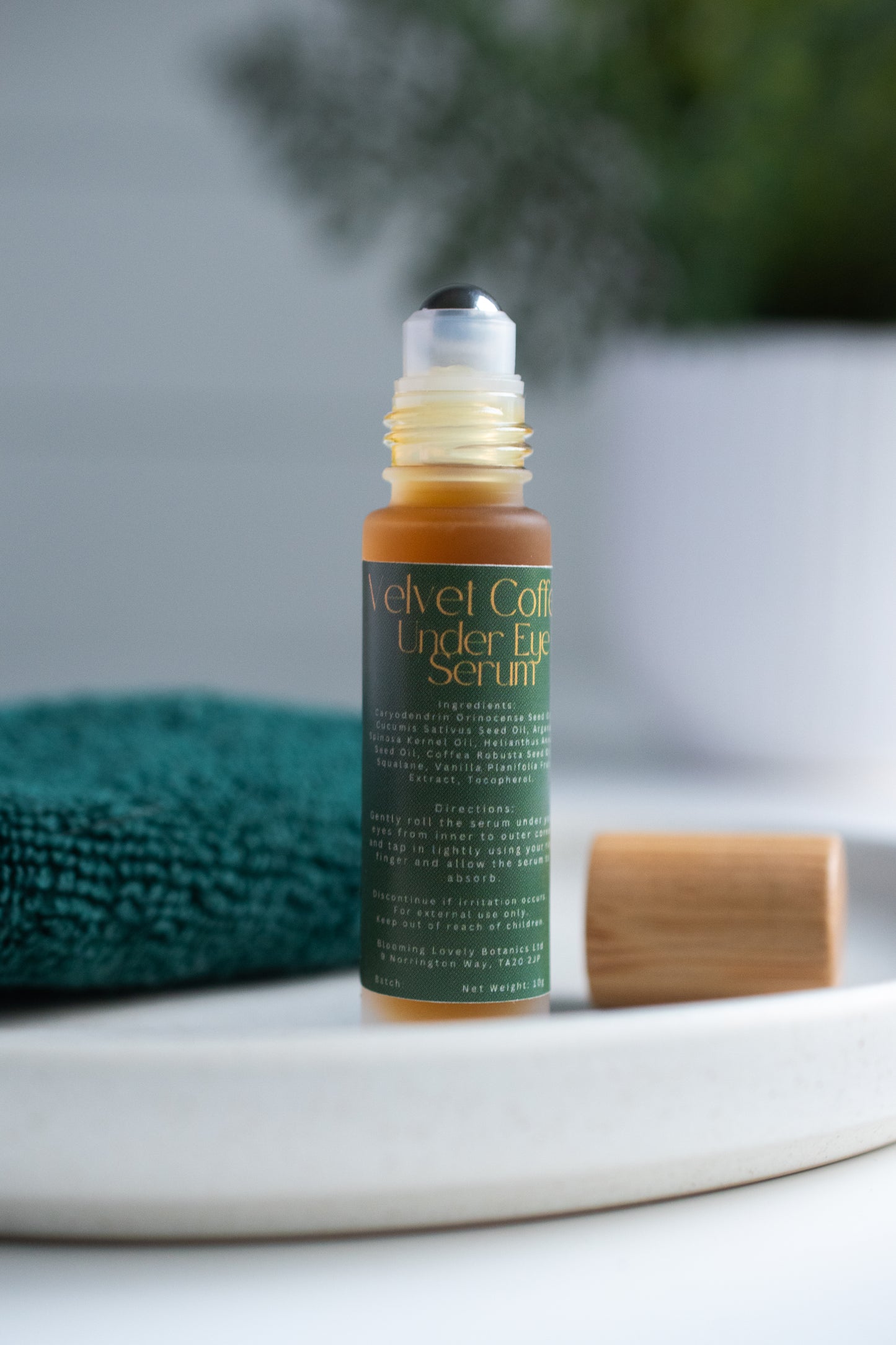 Velvet Coffee Under Eye Serum